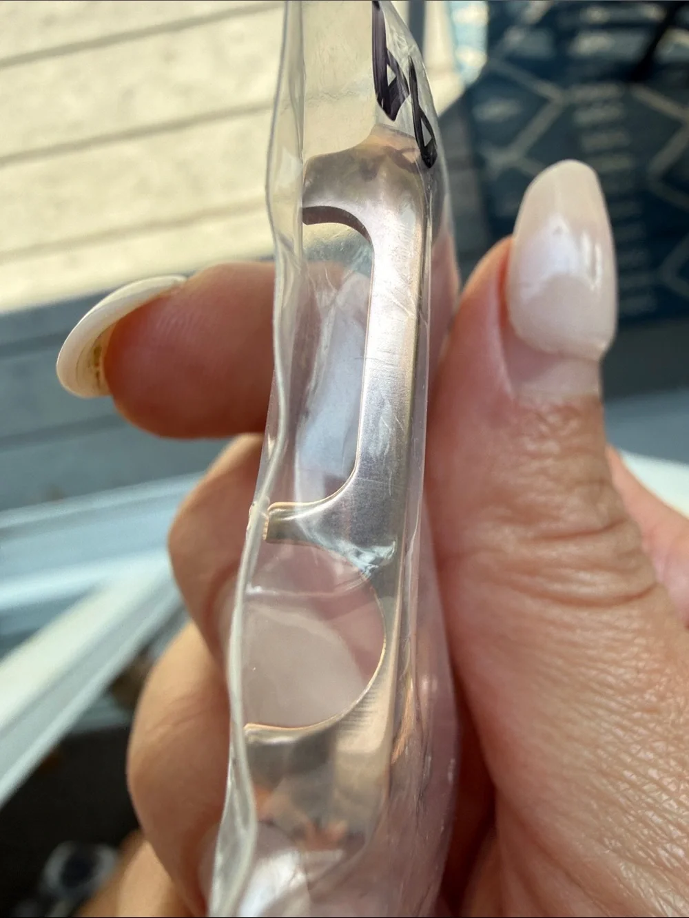 Rose gold colored Apple Watch frame 44mm